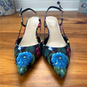 Nine West Black Slingback Heels with Blue Floral Print